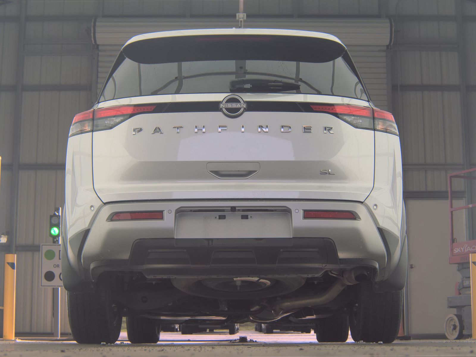 2025 Nissan Pathfinder SL FWD