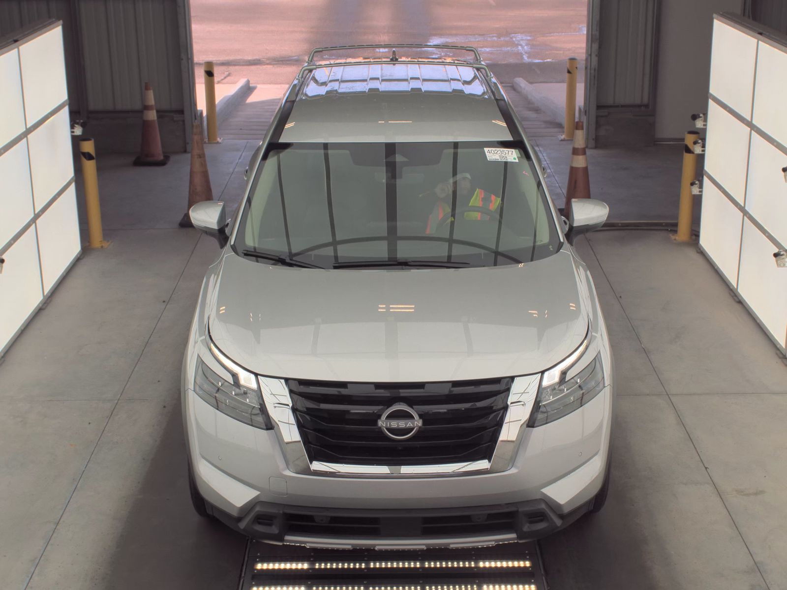 2025 Nissan Pathfinder SL FWD