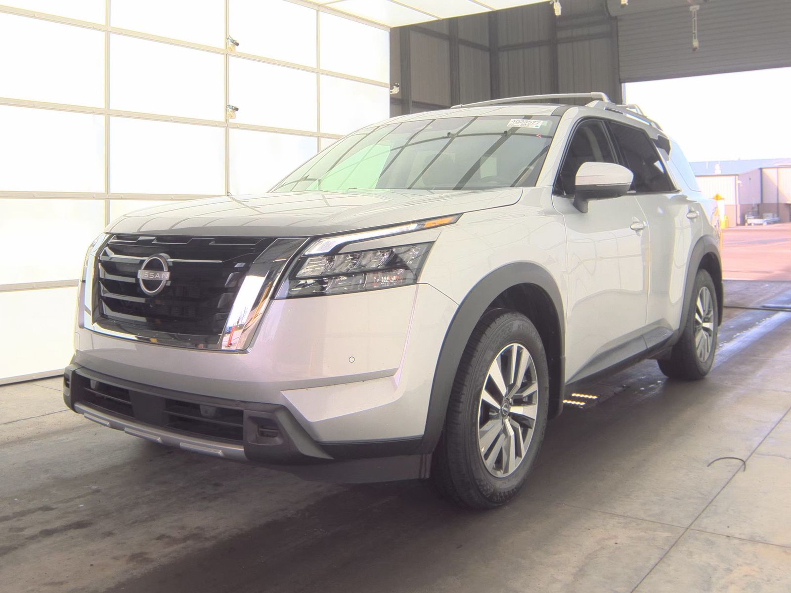 2025 Nissan Pathfinder SL FWD