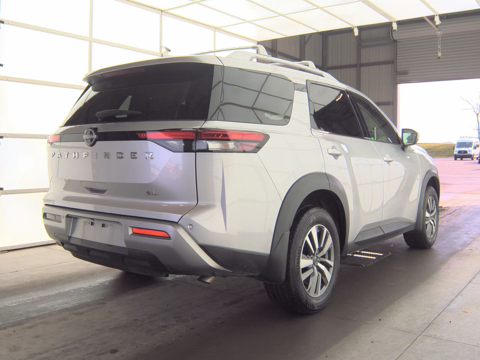 2025 Nissan Pathfinder SL FWD