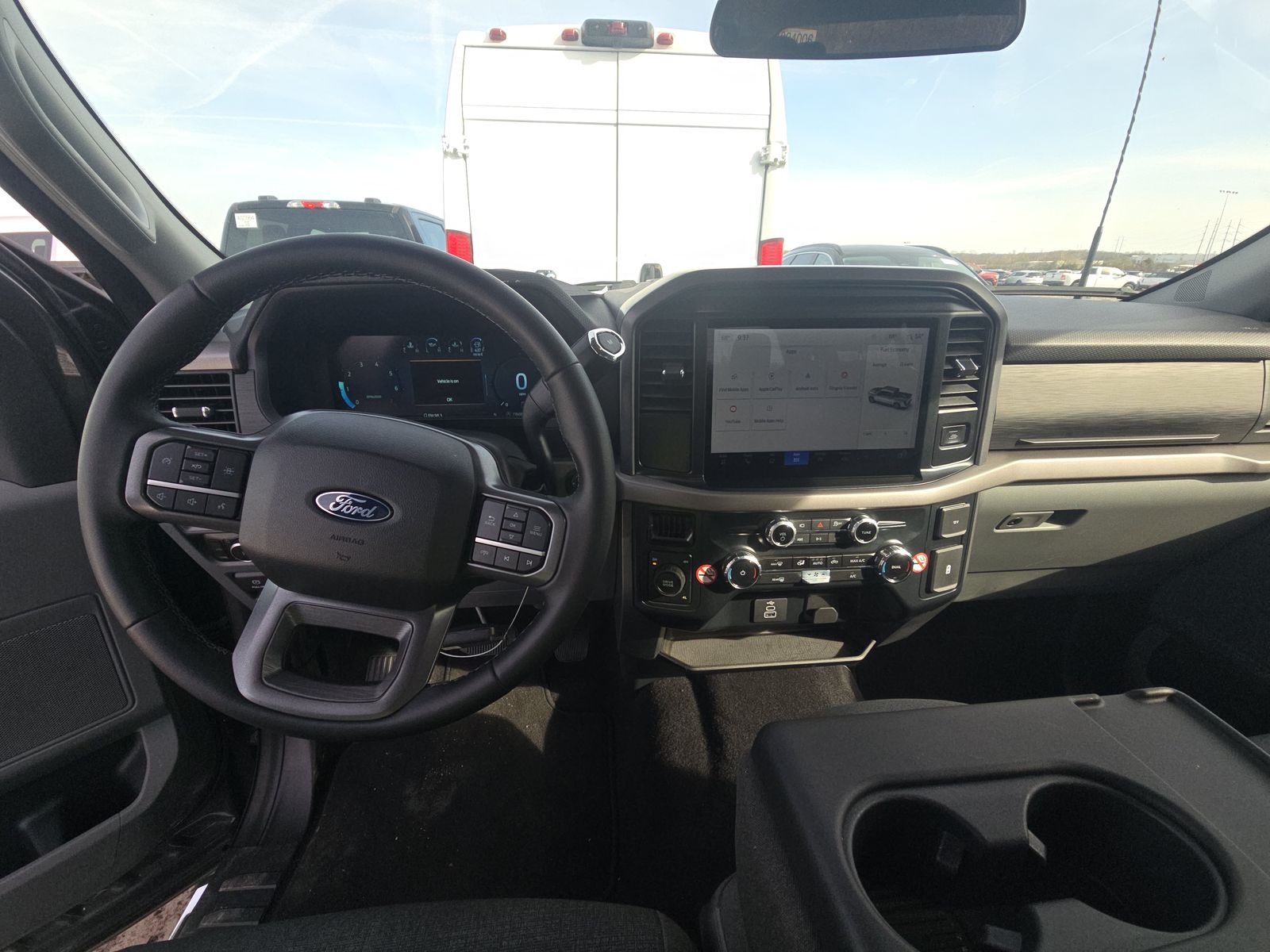 2025 Ford F-150 XLT AWD