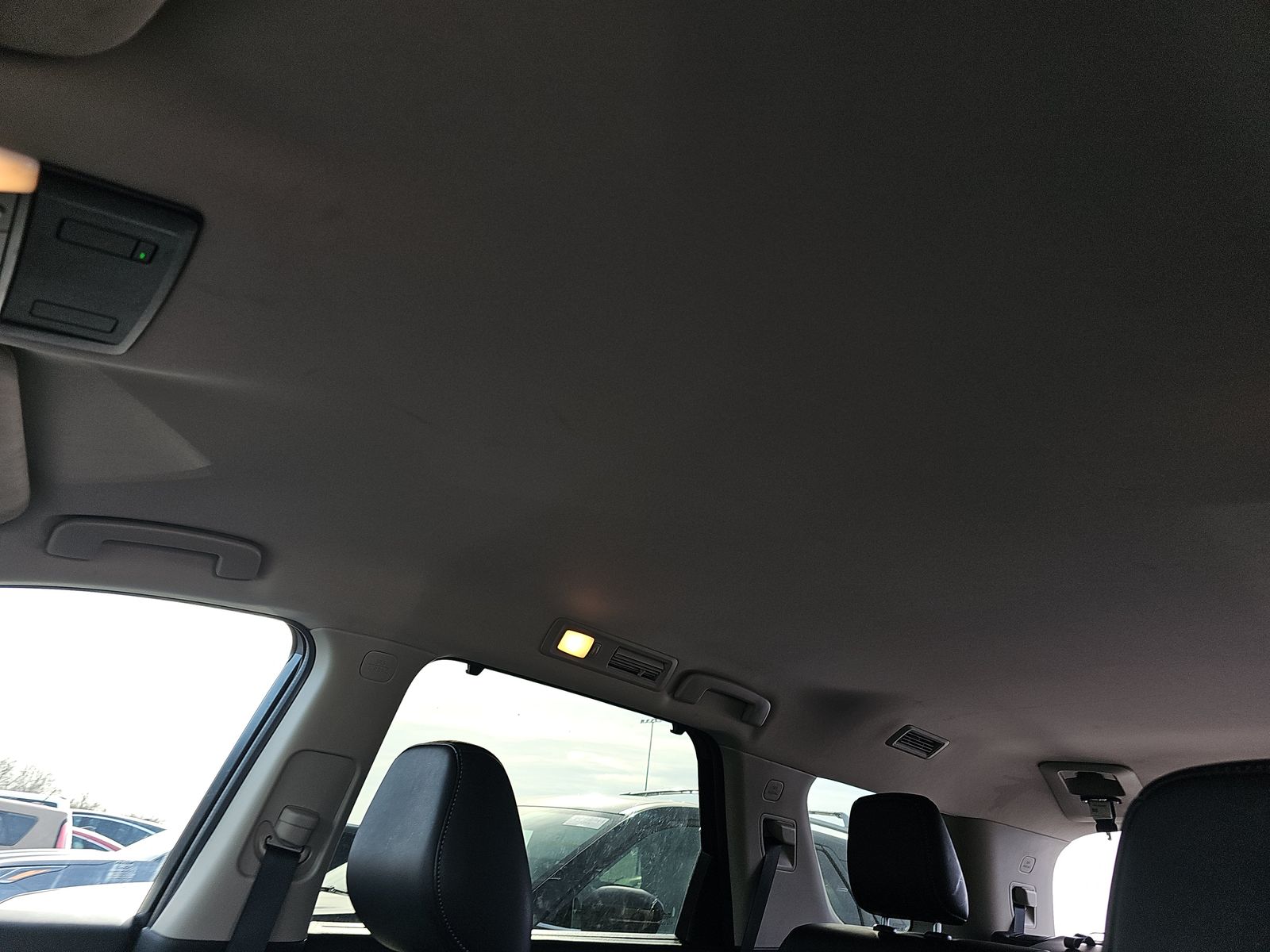 2025 Nissan Pathfinder SL FWD