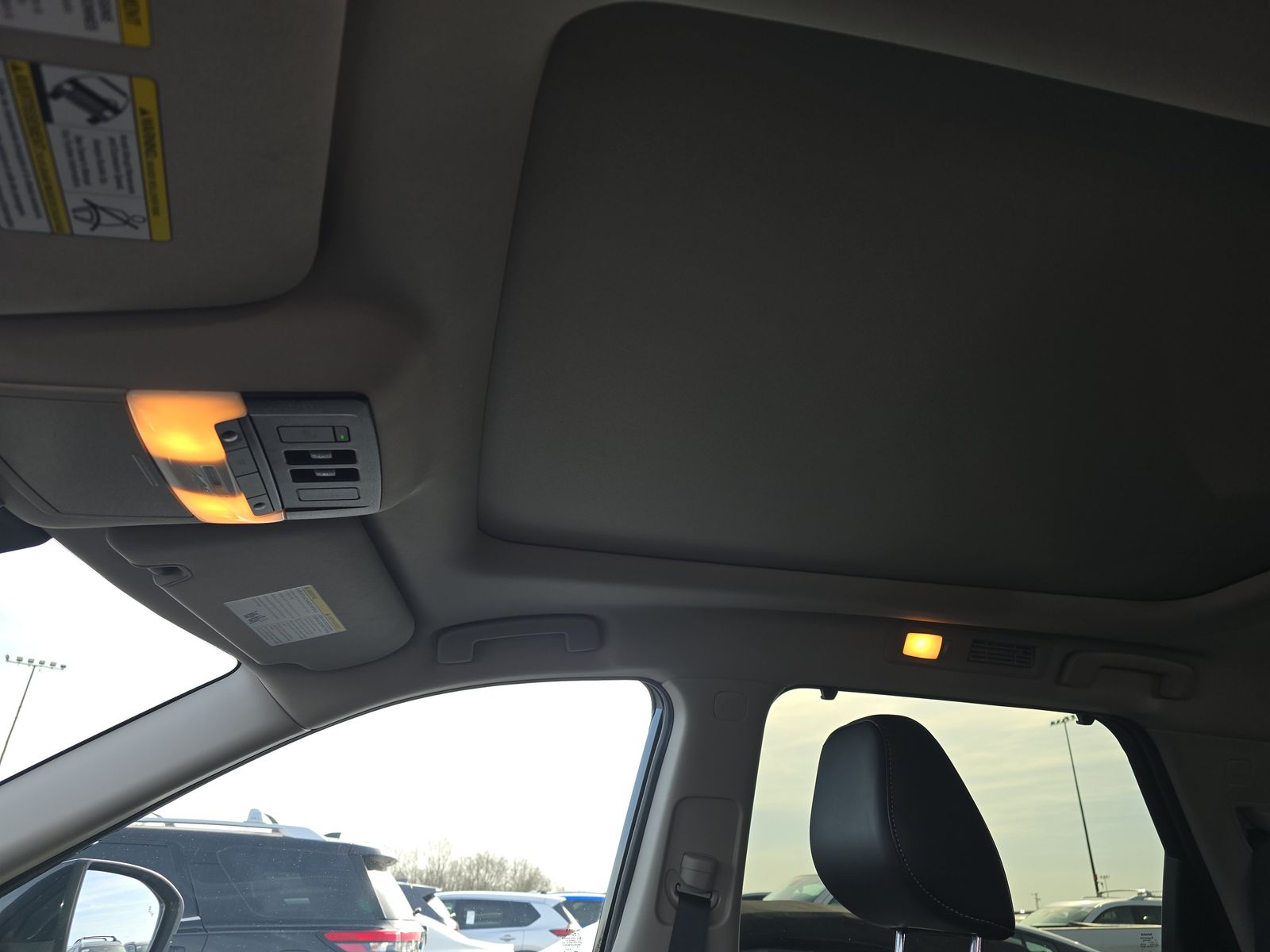 2025 Nissan Pathfinder Platinum FWD