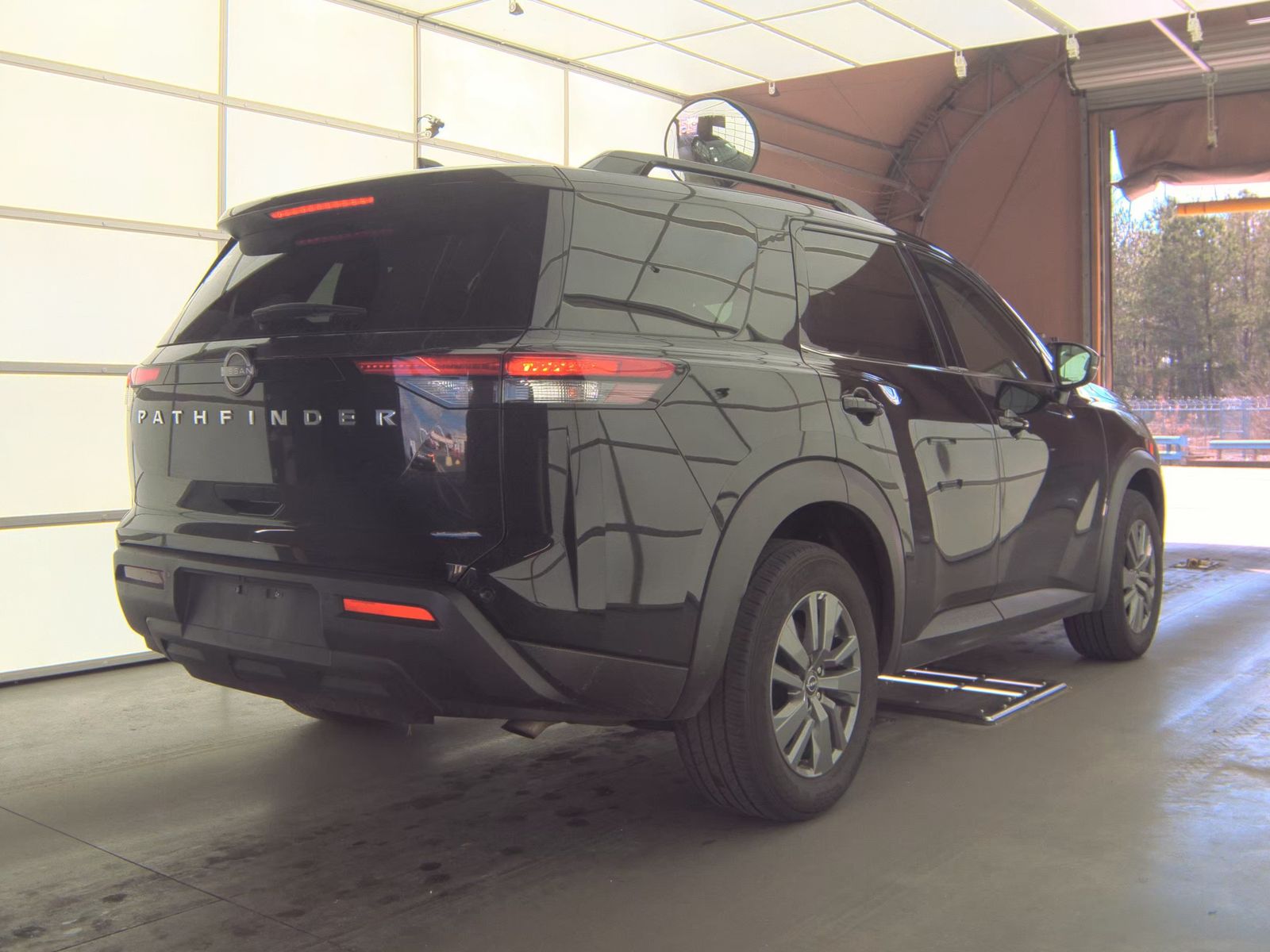 2025 Nissan Pathfinder SV FWD