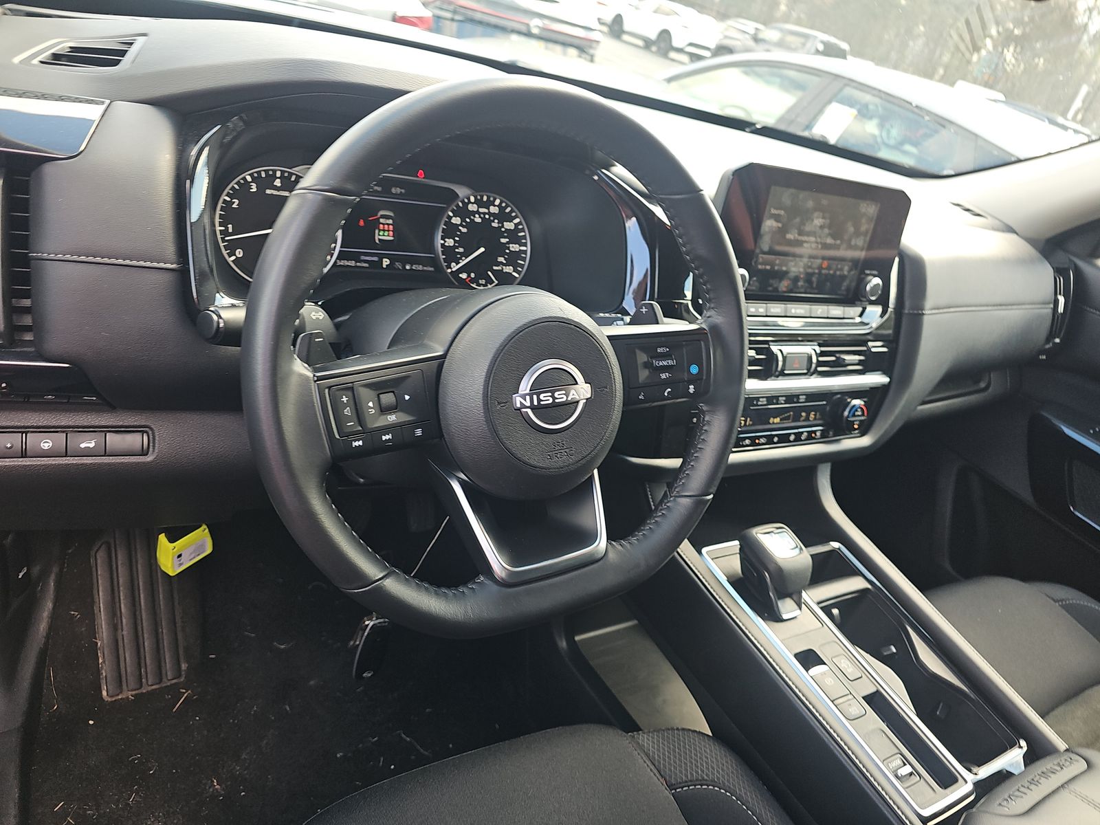 2025 Nissan Pathfinder SV FWD