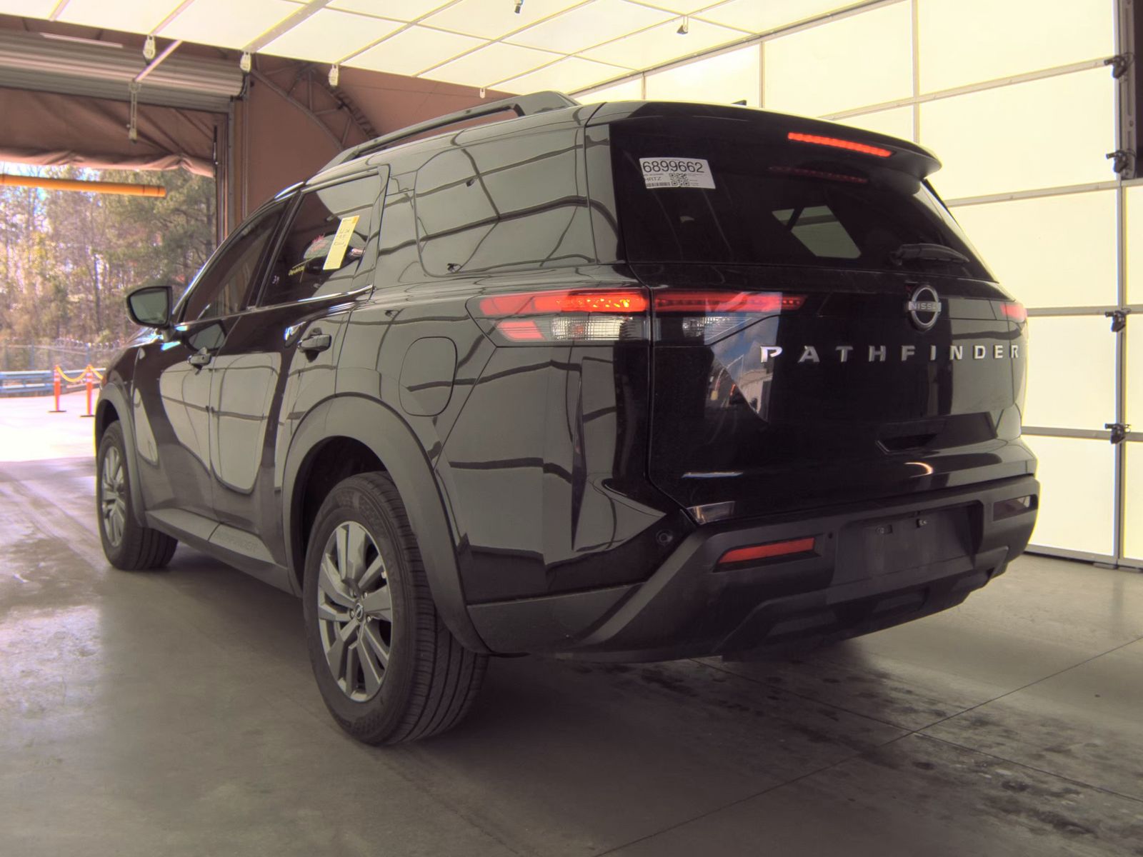 2025 Nissan Pathfinder SV FWD