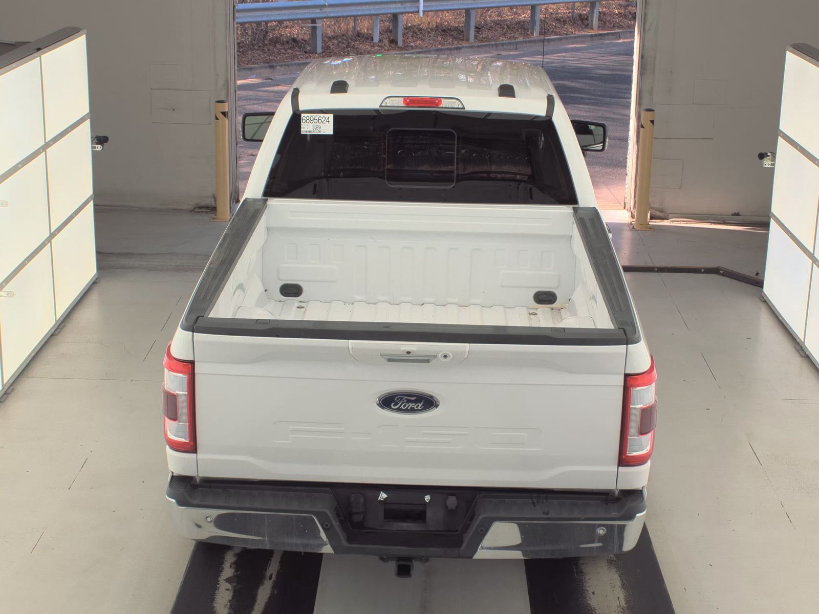 2023 Ford F-150 Lariat AWD