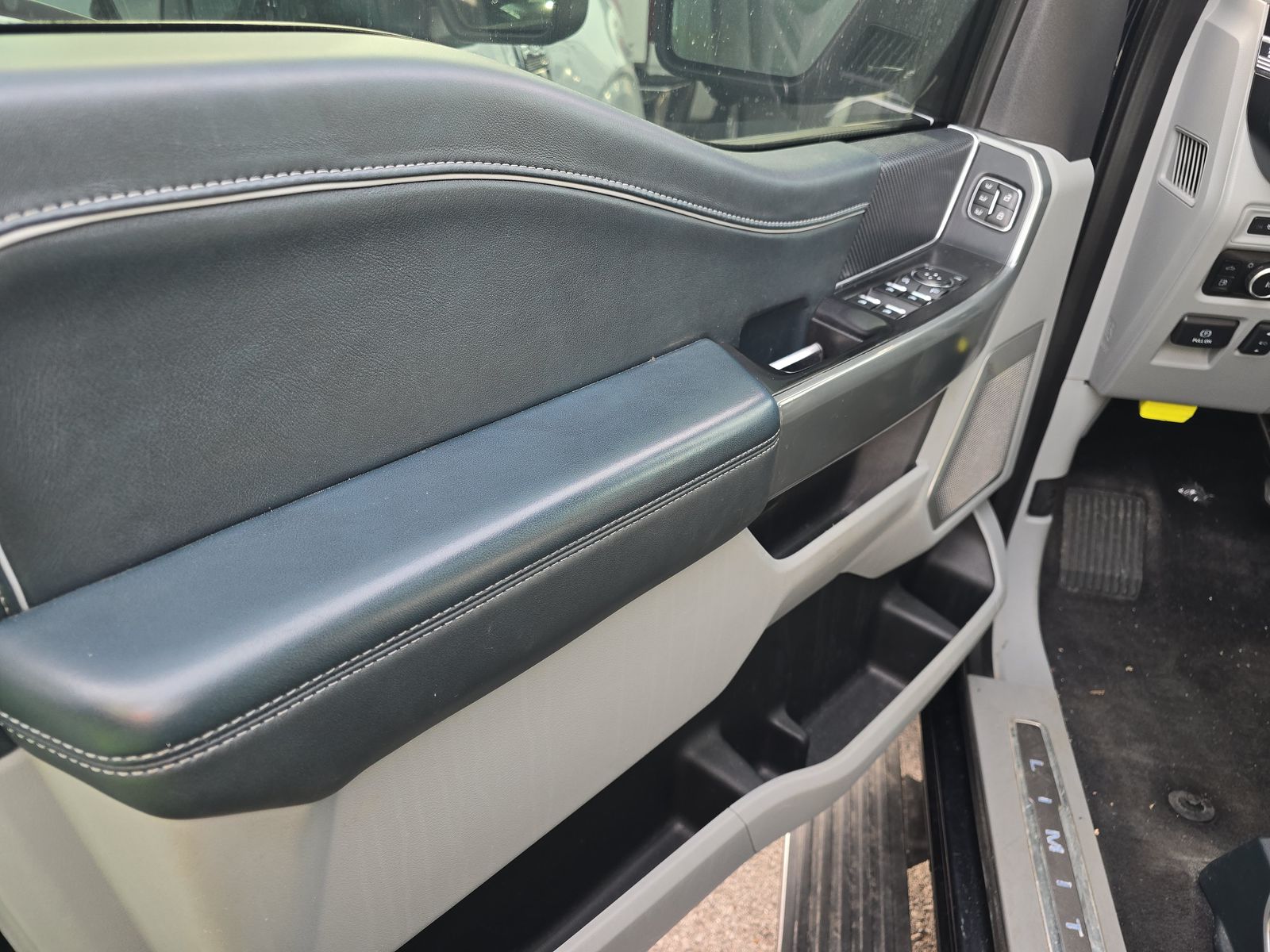 2023 Ford F-150 Hybrid Limited AWD