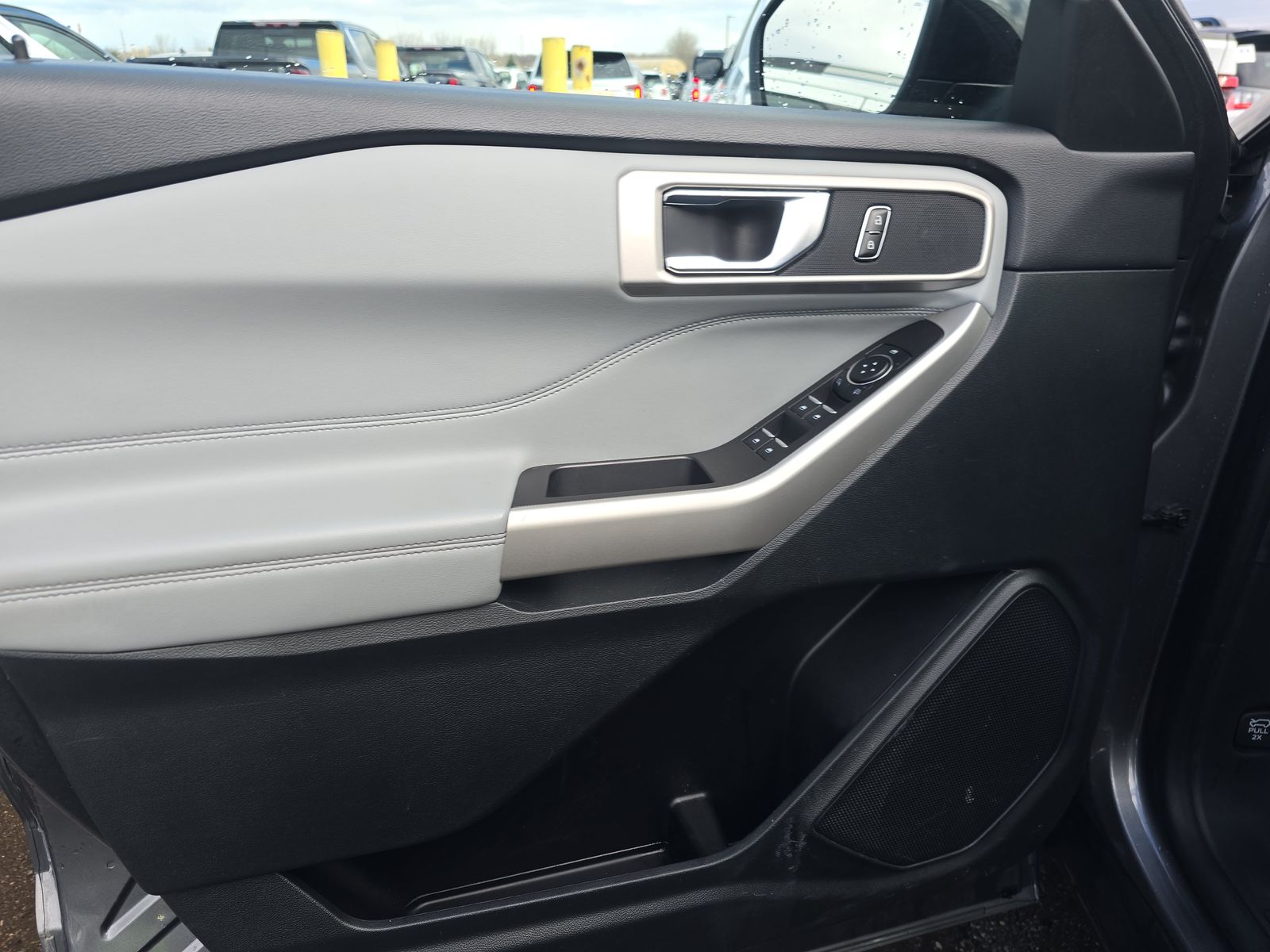 2024 Ford Explorer XLT AWD