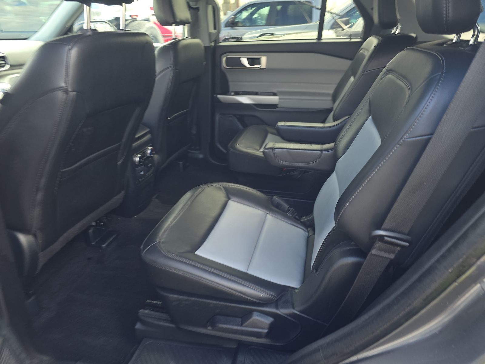 2024 Ford Explorer XLT AWD