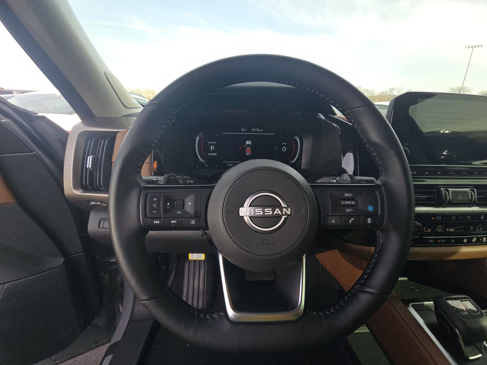 2025 Nissan Pathfinder Platinum FWD