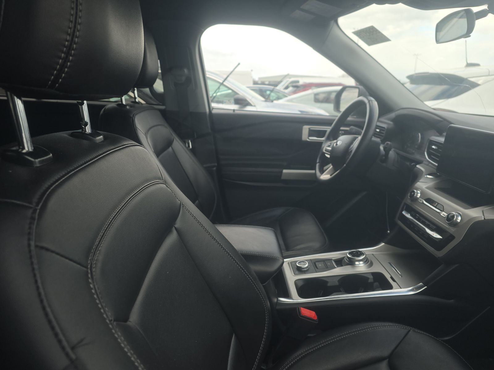 2023 Ford Explorer XLT AWD