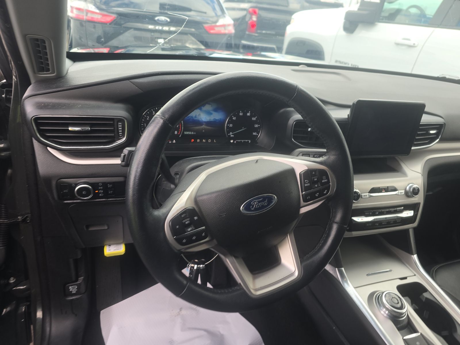 2023 Ford Explorer XLT AWD