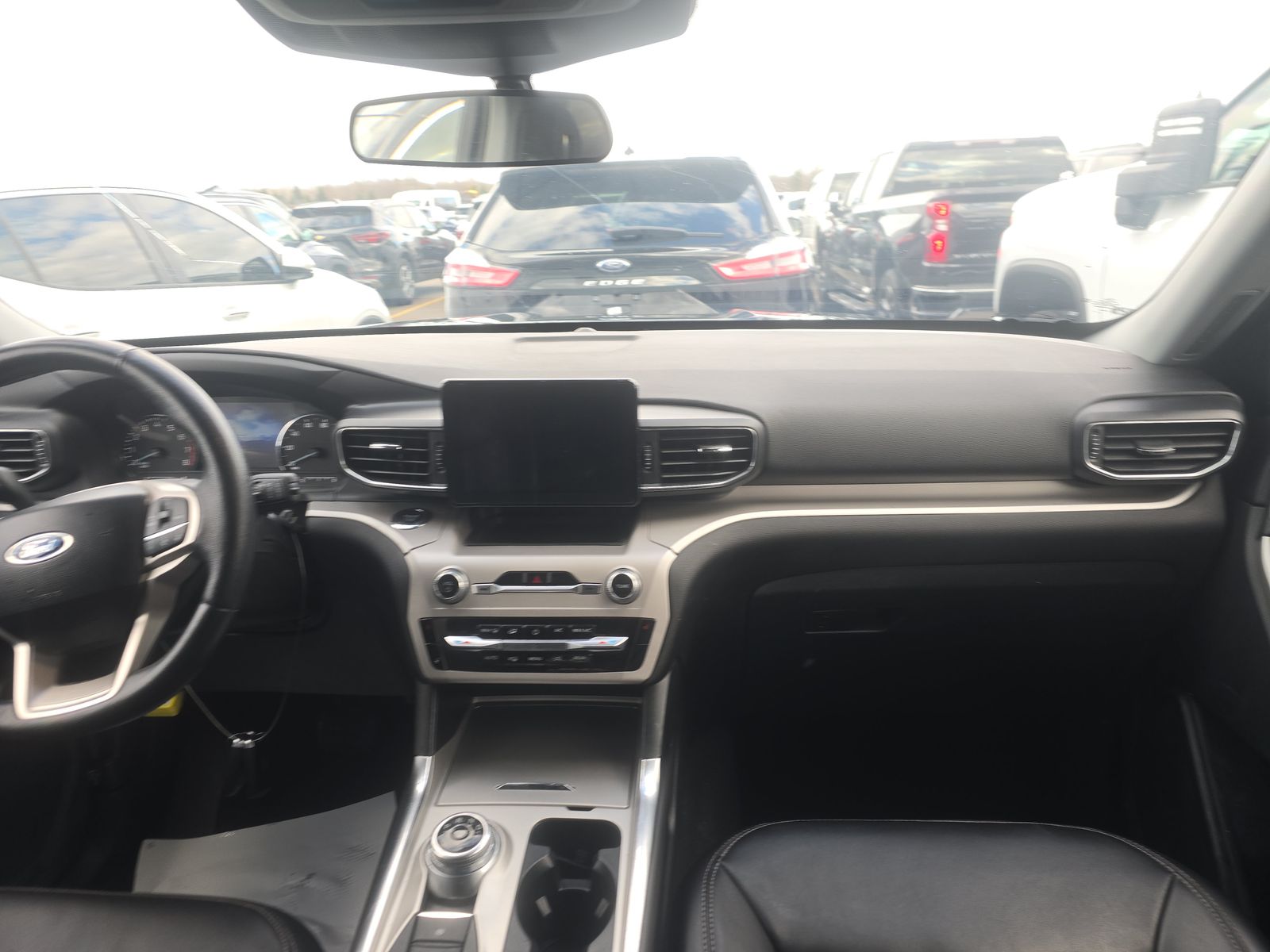 2023 Ford Explorer XLT AWD