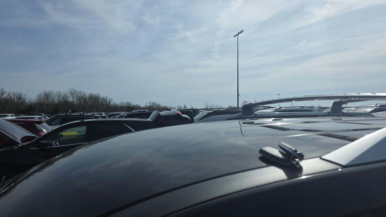 2025 Nissan Pathfinder SL FWD