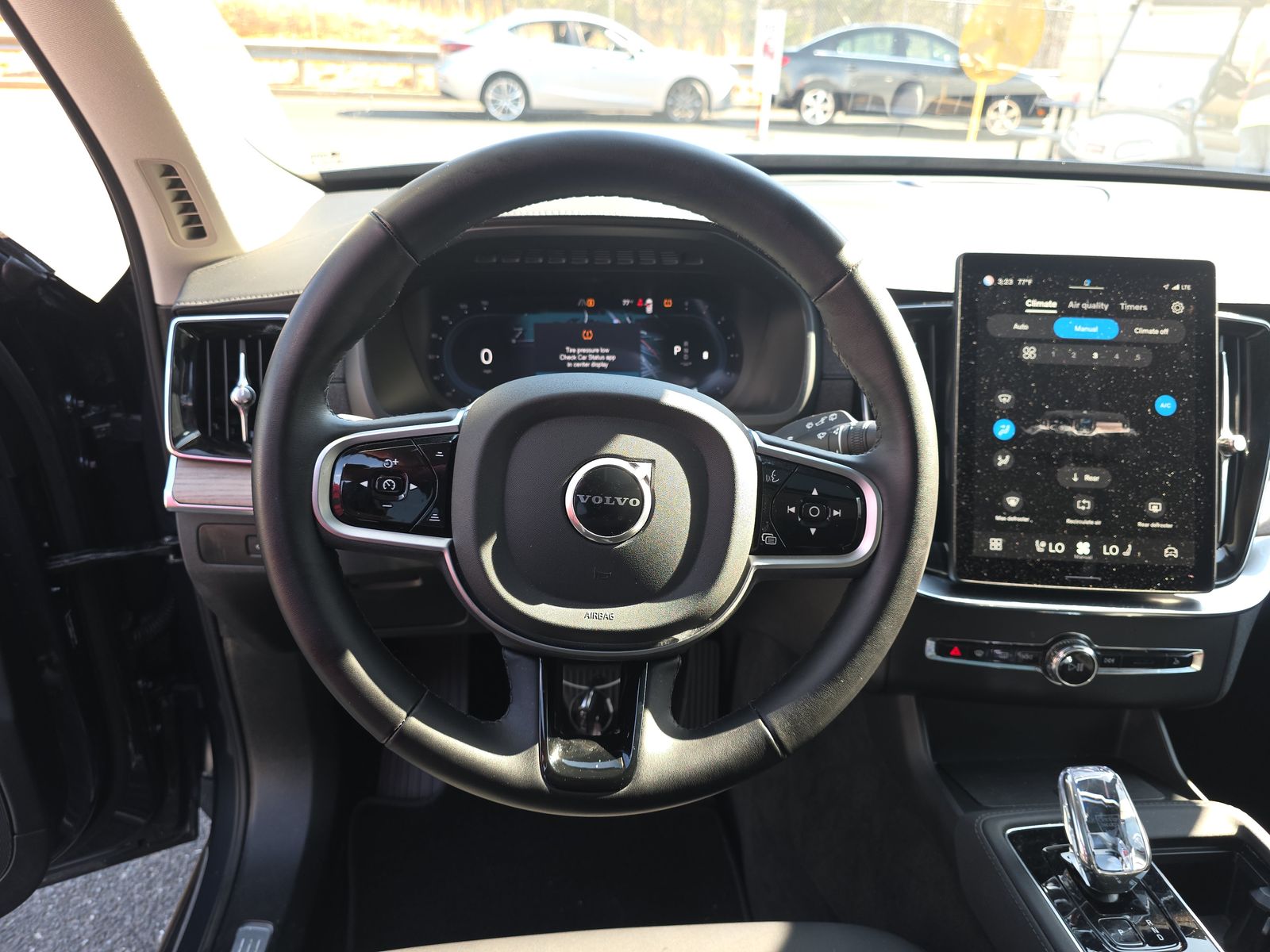 2025 Volvo XC90 B6 Plus AWD