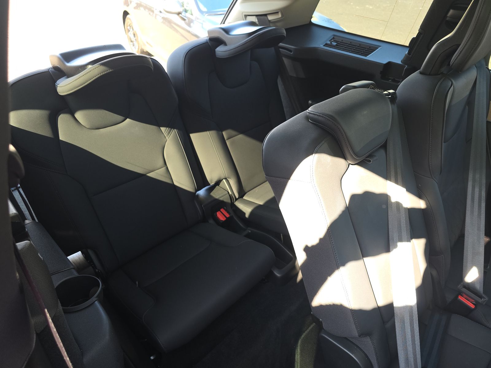 2025 Volvo XC90 B6 Plus AWD