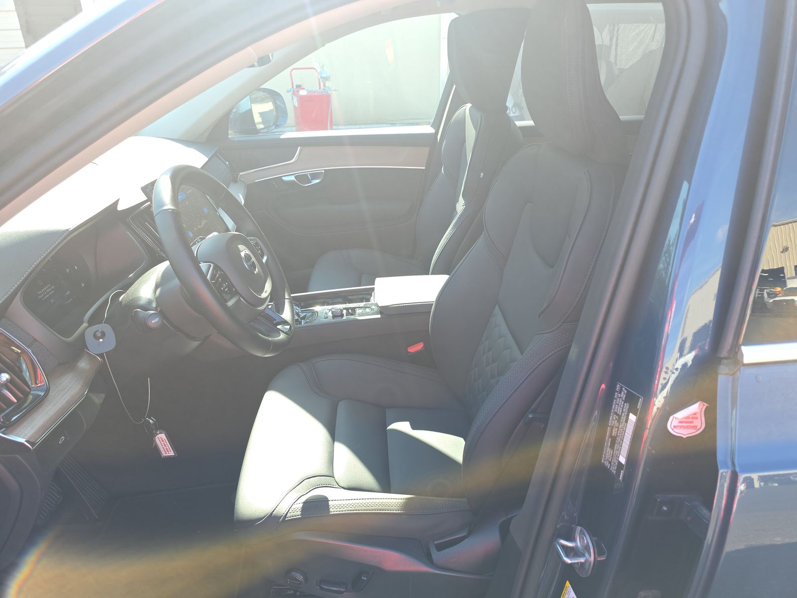 2025 Volvo XC90 B6 Plus AWD