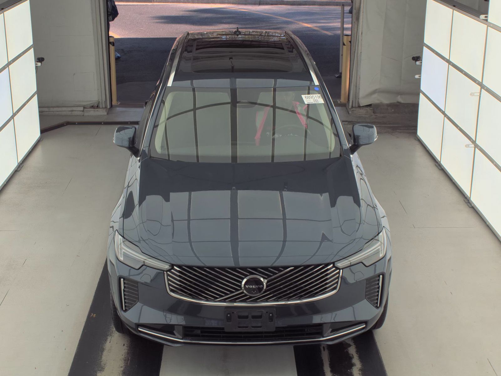 2025 Volvo XC90 B6 Plus AWD