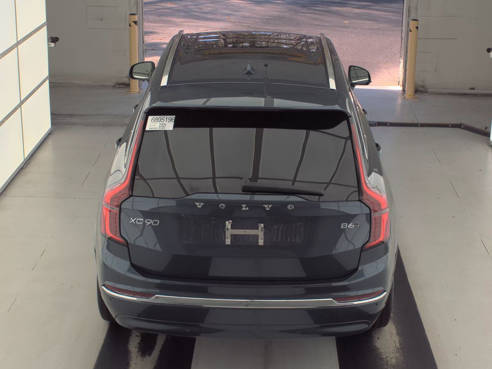 2025 Volvo XC90 B6 Plus AWD