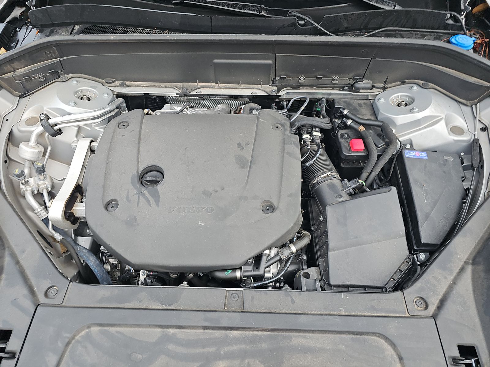 2025 Volvo XC90 B6 Plus AWD