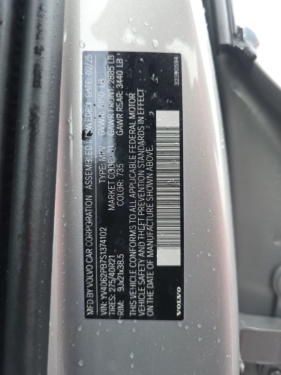 2025 Volvo XC90 B6 Plus AWD