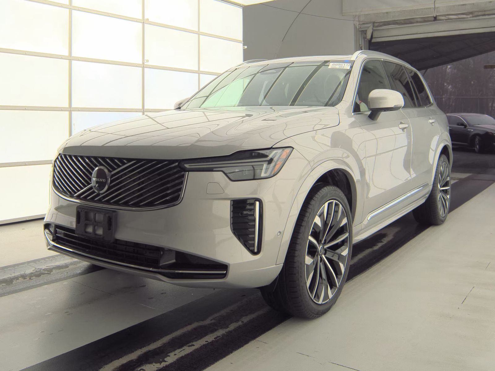 2025 Volvo XC90 B6 Plus AWD