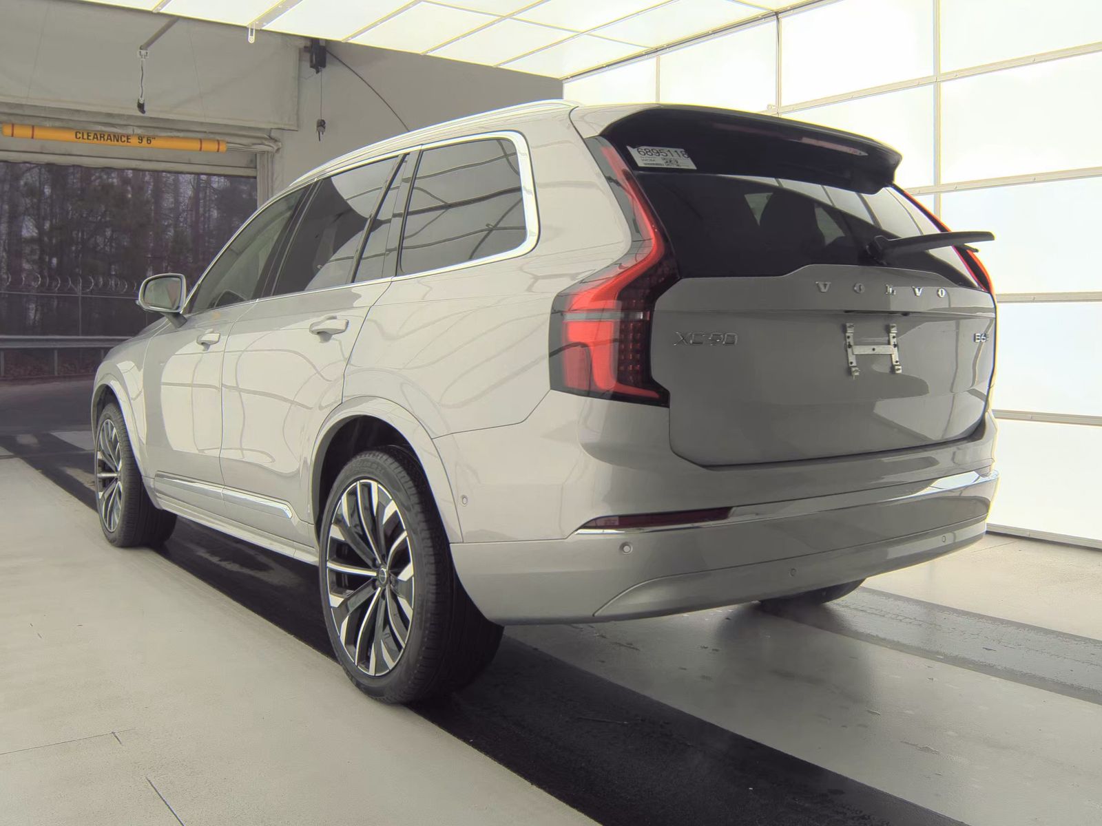 2025 Volvo XC90 B6 Plus AWD