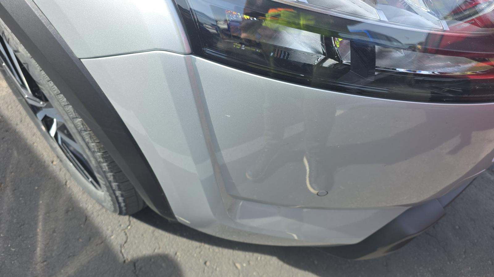 2025 Nissan Pathfinder Platinum FWD