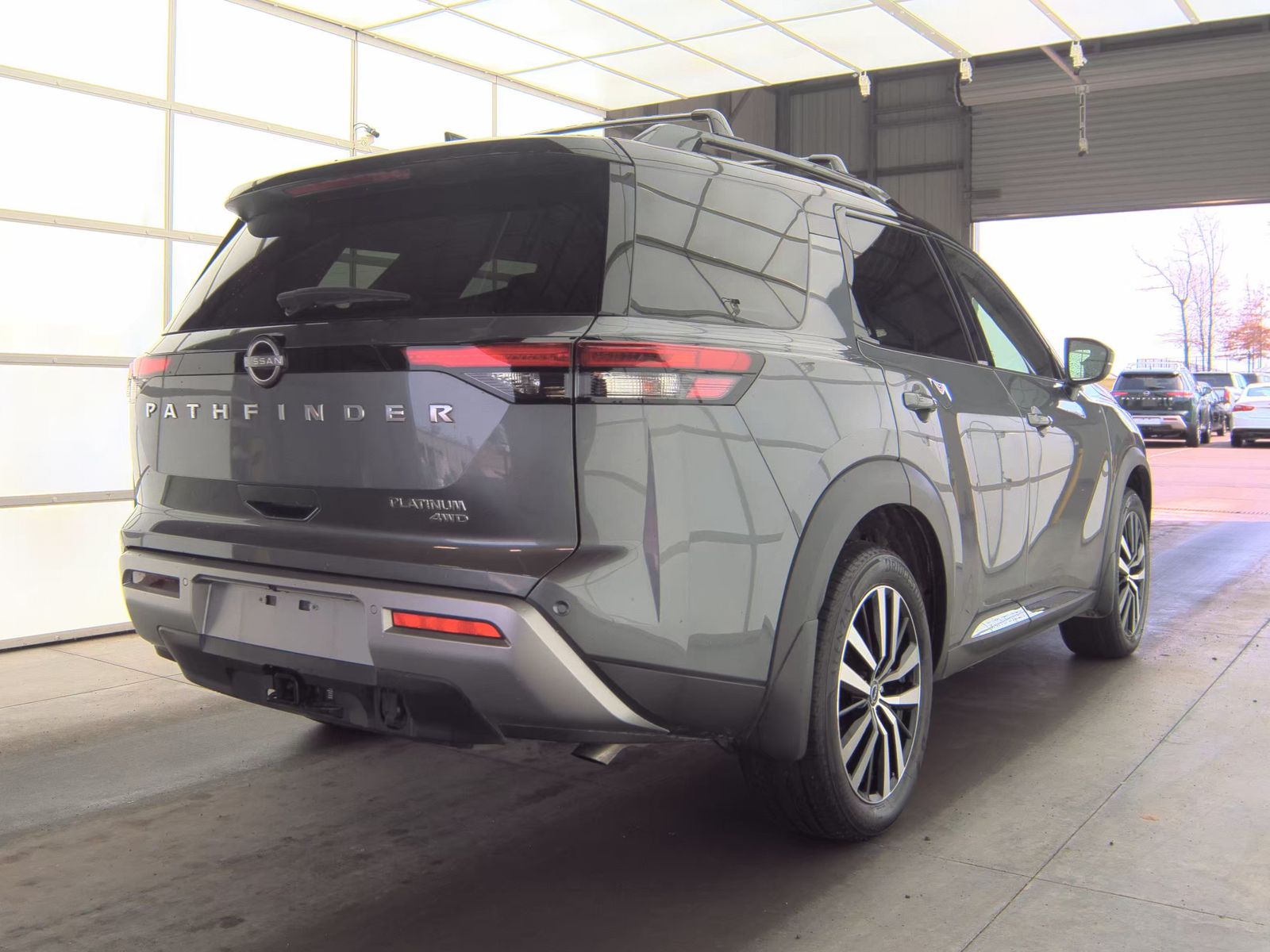 2025 Nissan Pathfinder Platinum AWD
