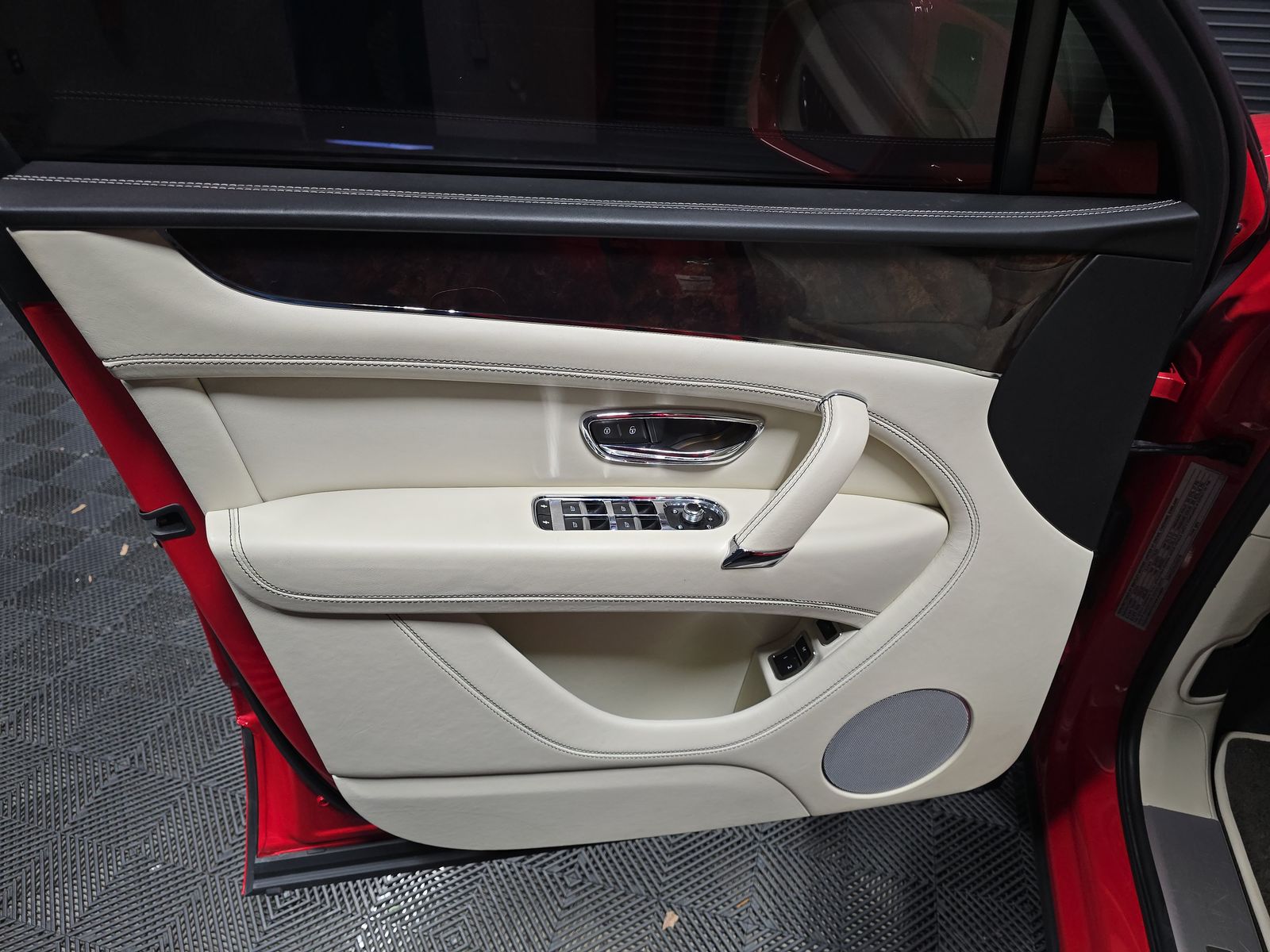 2018 Bentley Bentayga W12 Signature AWD