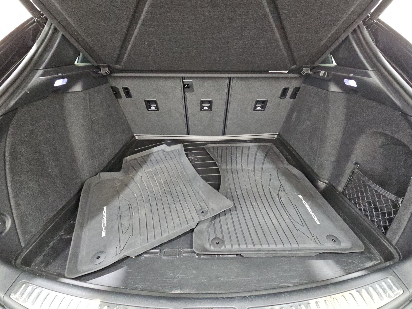 2024 Porsche Macan Base AWD