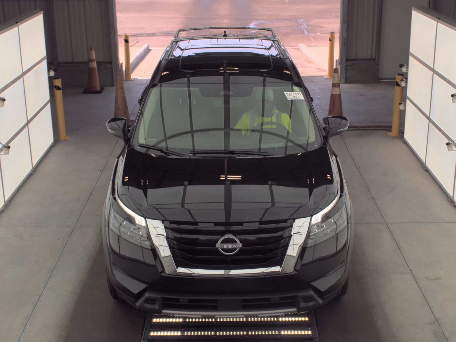 2025 Nissan Pathfinder Platinum FWD