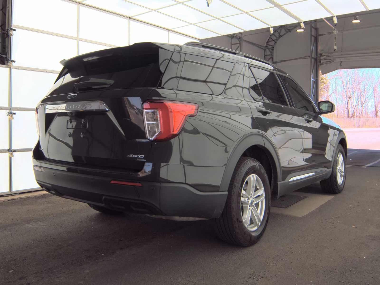 FORD EXPLORER - 6