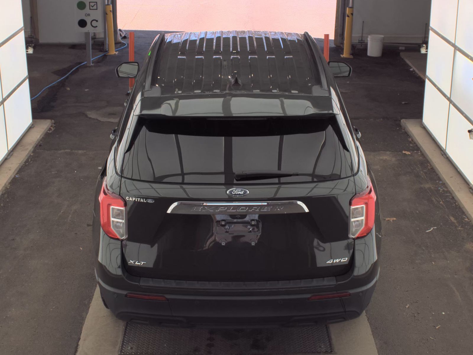 FORD EXPLORER - 7
