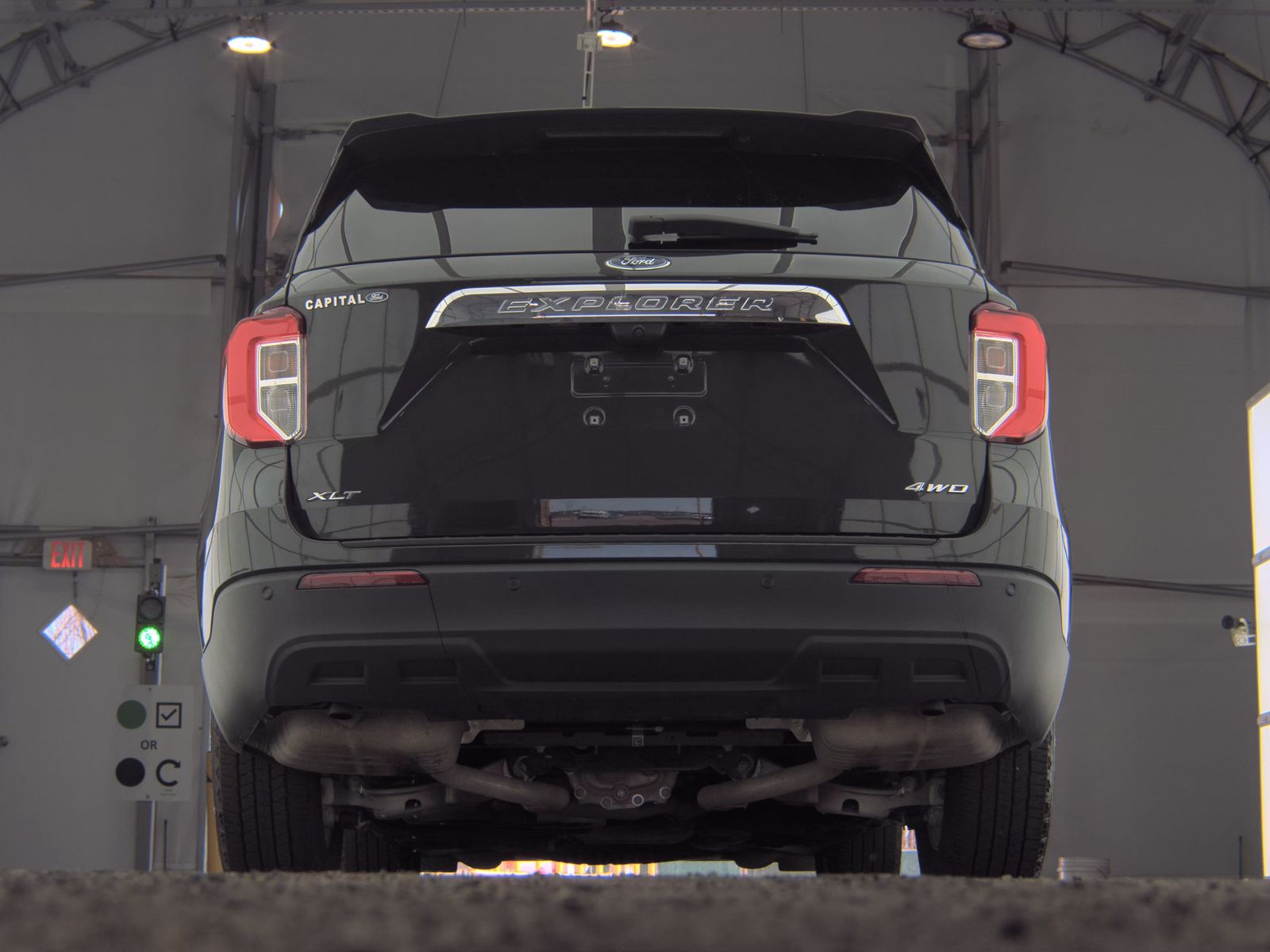 FORD EXPLORER - 8