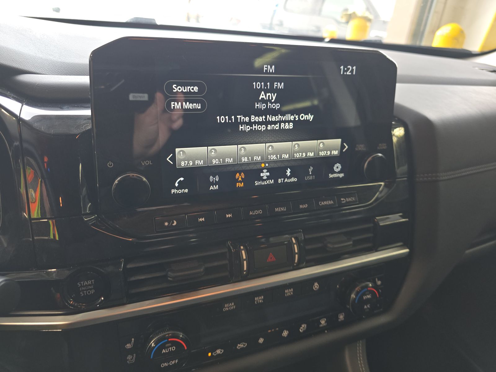 2025 Nissan Pathfinder Platinum FWD