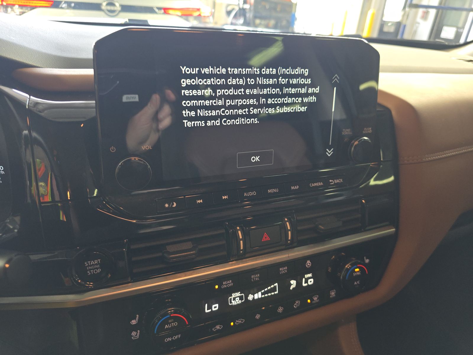 2025 Nissan Pathfinder Platinum FWD