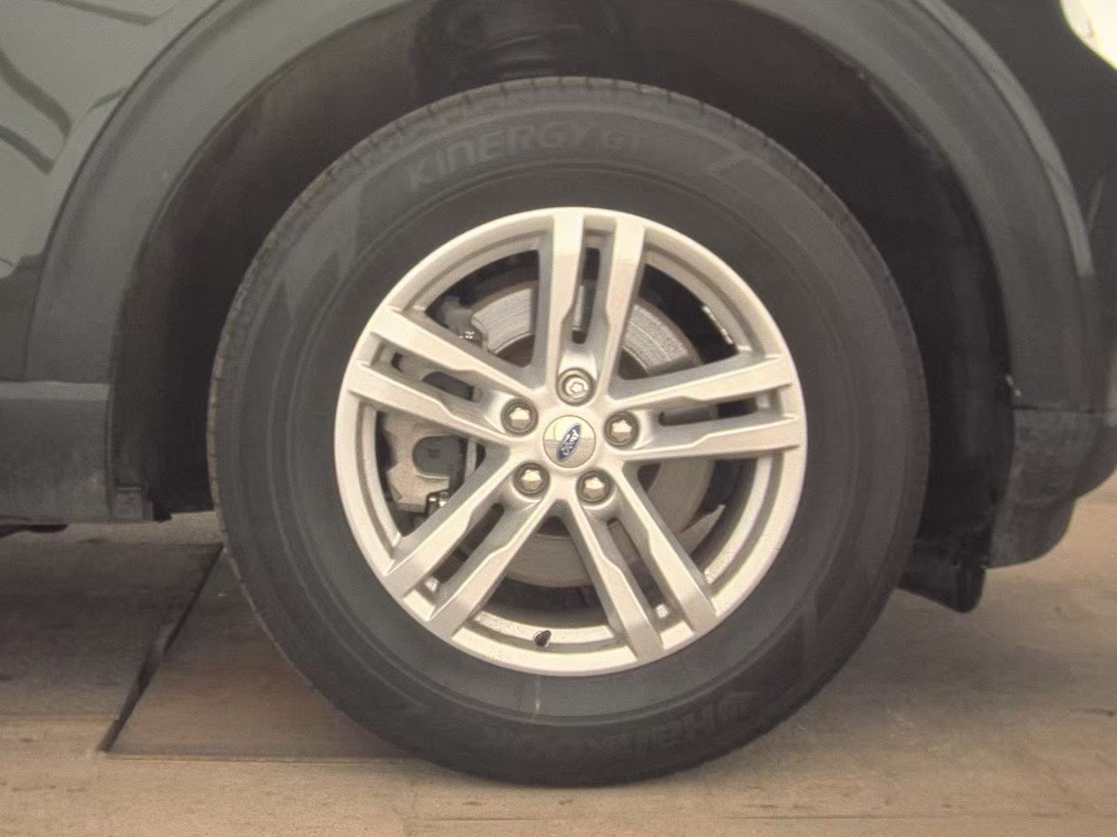 2023 Ford Explorer XLT AWD