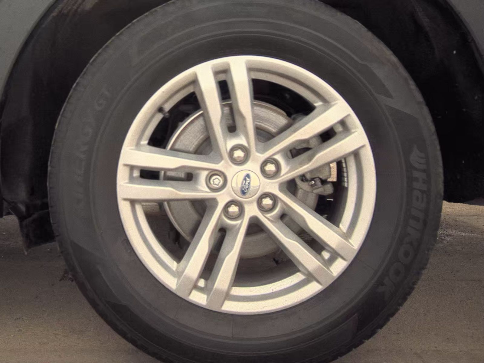 2023 Ford Explorer XLT AWD