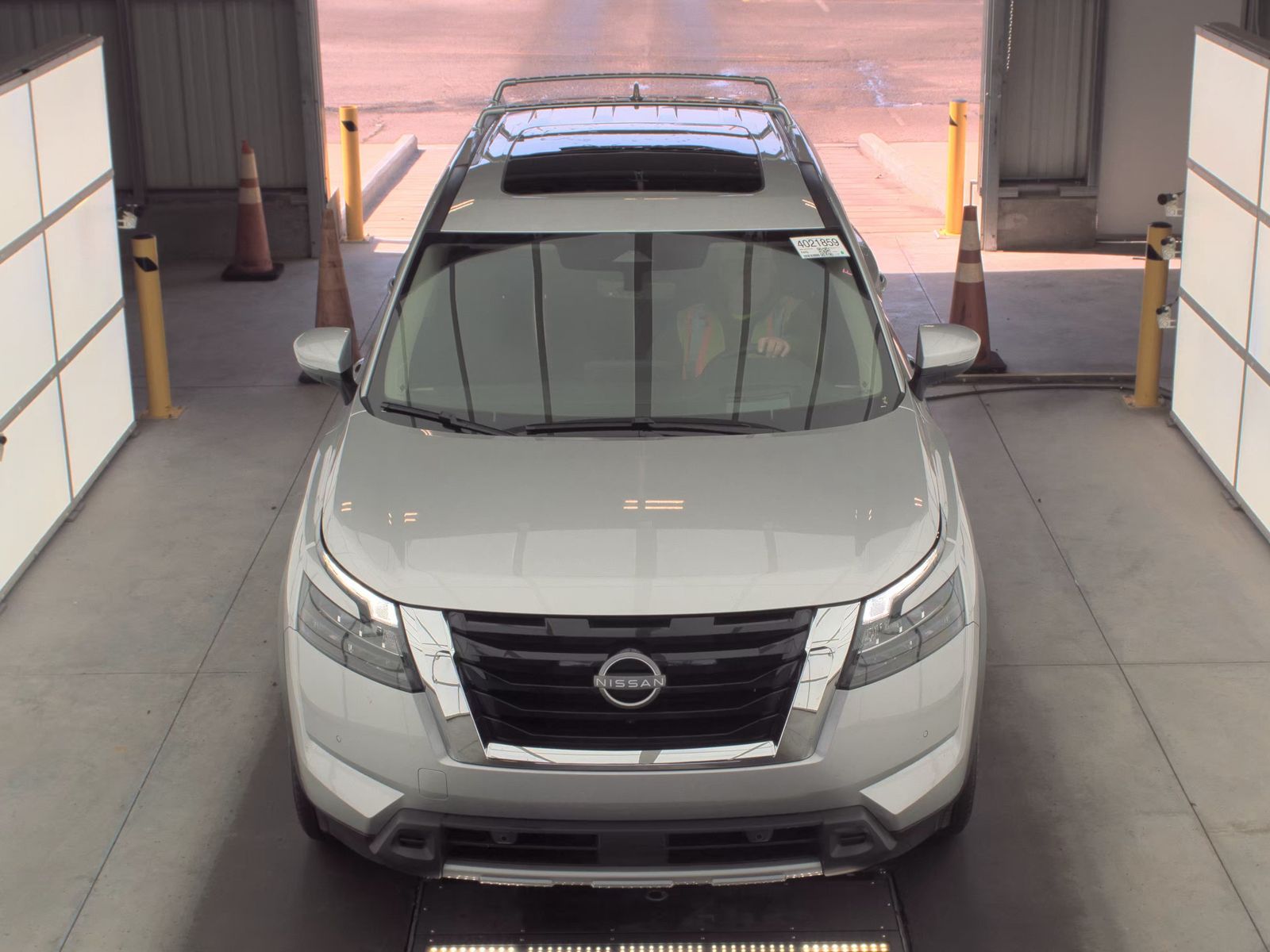 2025 Nissan Pathfinder Platinum FWD