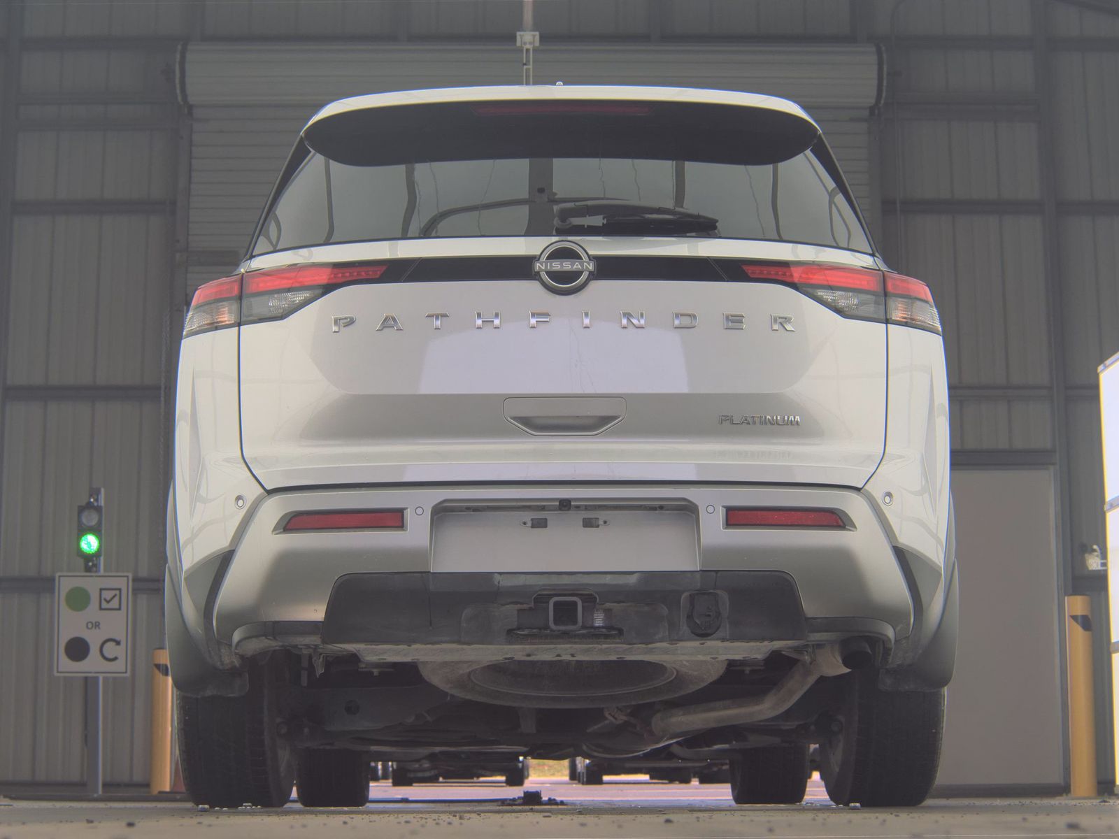 2025 Nissan Pathfinder Platinum FWD