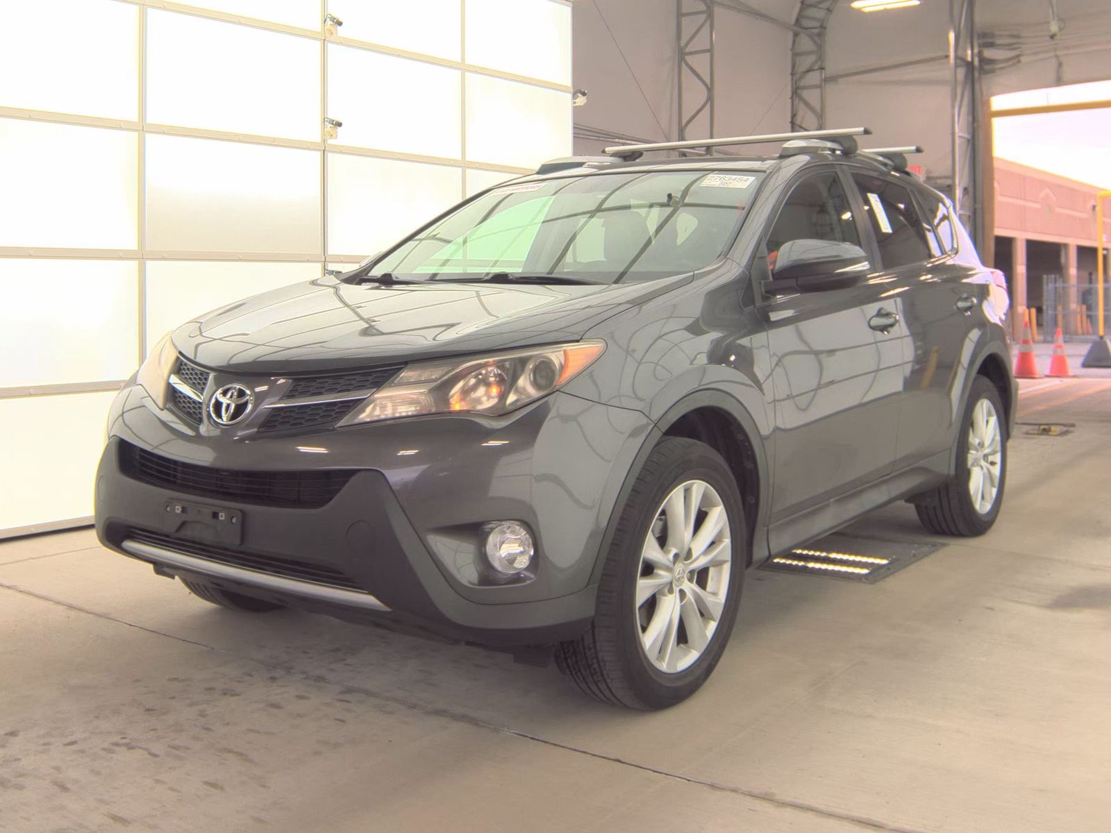 Toyota RAV4 Limited снимка Toyota RAV4 Limited
