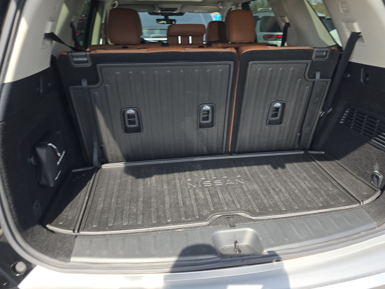 2025 Nissan Pathfinder Platinum AWD