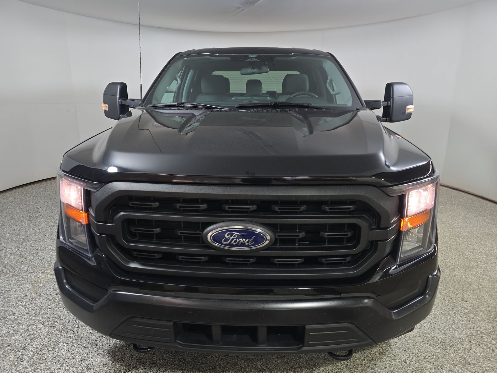 2023 Ford F-150 XL AWD