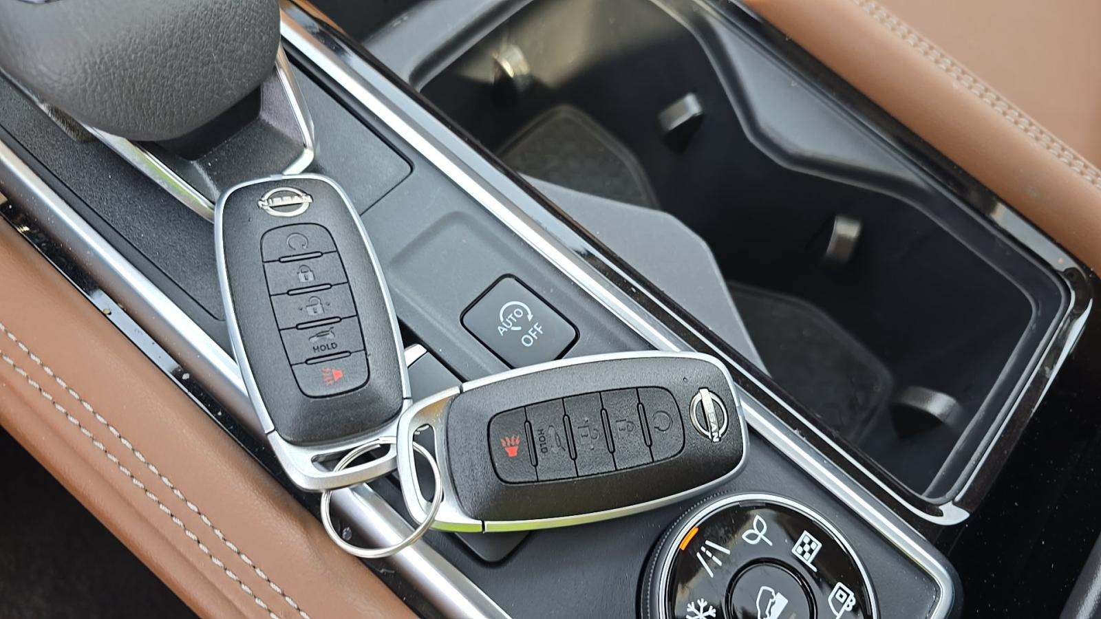 2025 Nissan Pathfinder Platinum AWD