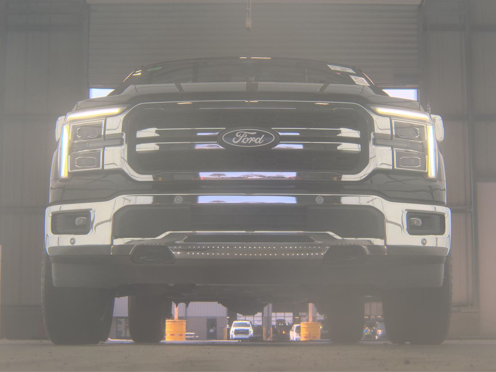 2025 Ford F-150 Lariat AWD
