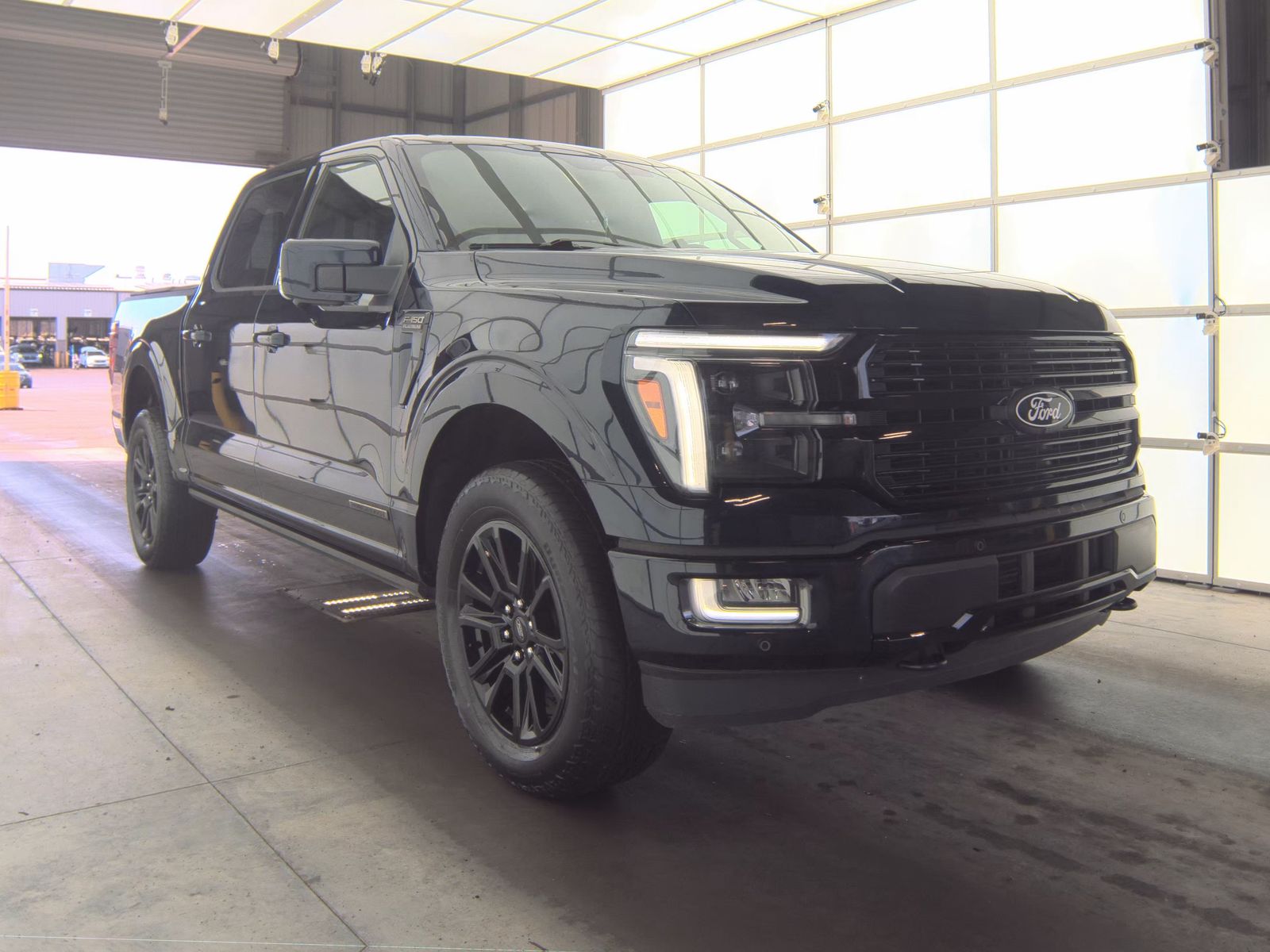 2025 Ford F-150 Hybrid Platinum AWD