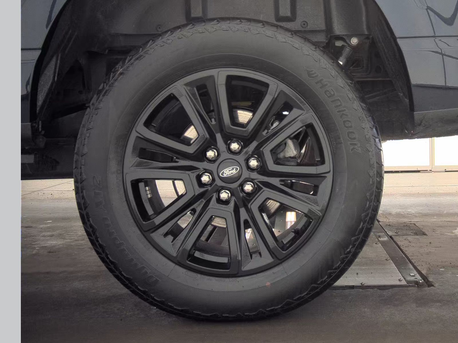 2025 Ford F-150 Hybrid Platinum AWD