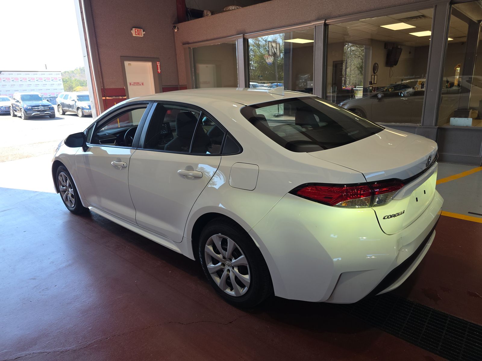 2022 Toyota Corolla LE FWD